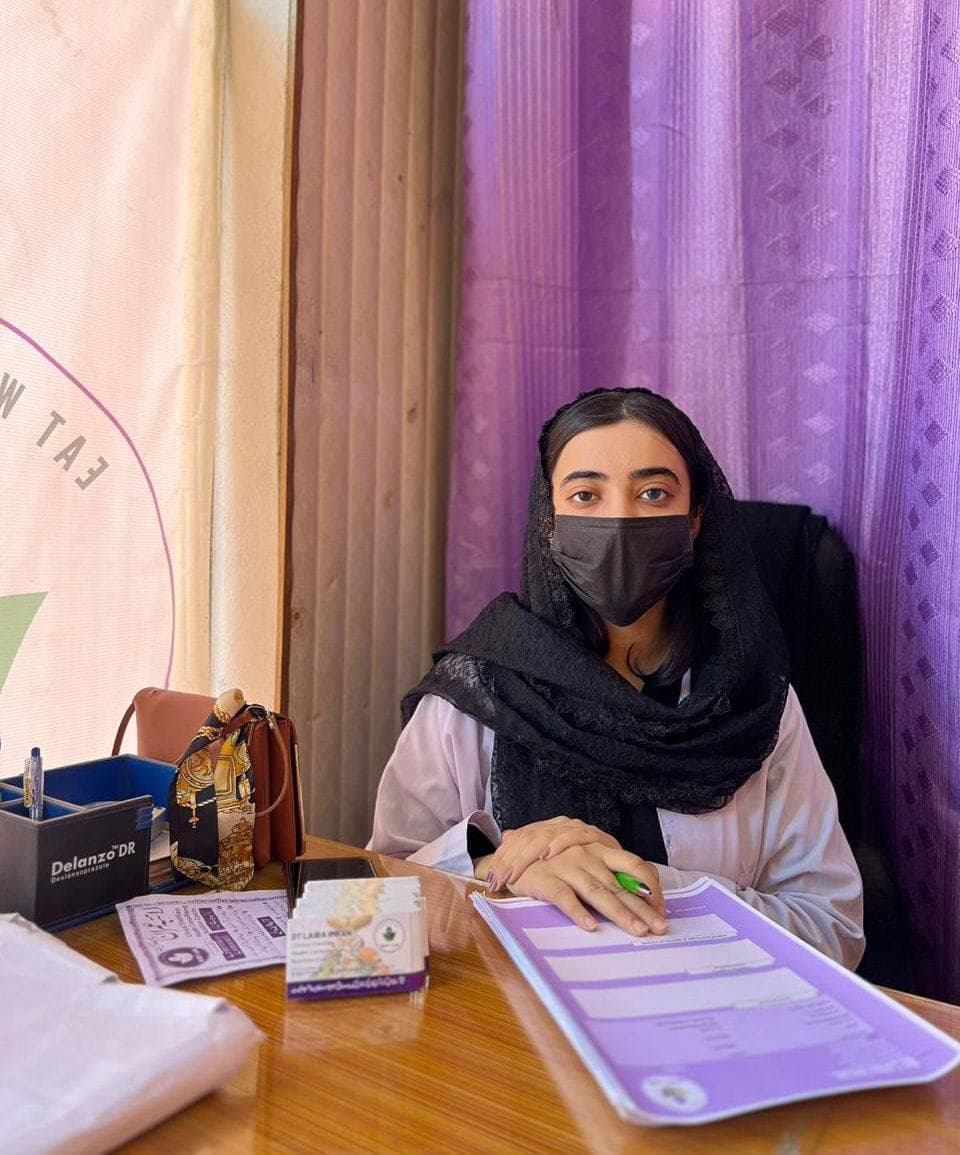 Dietitian Laiba Imran at her consultation desk in Faisalabad